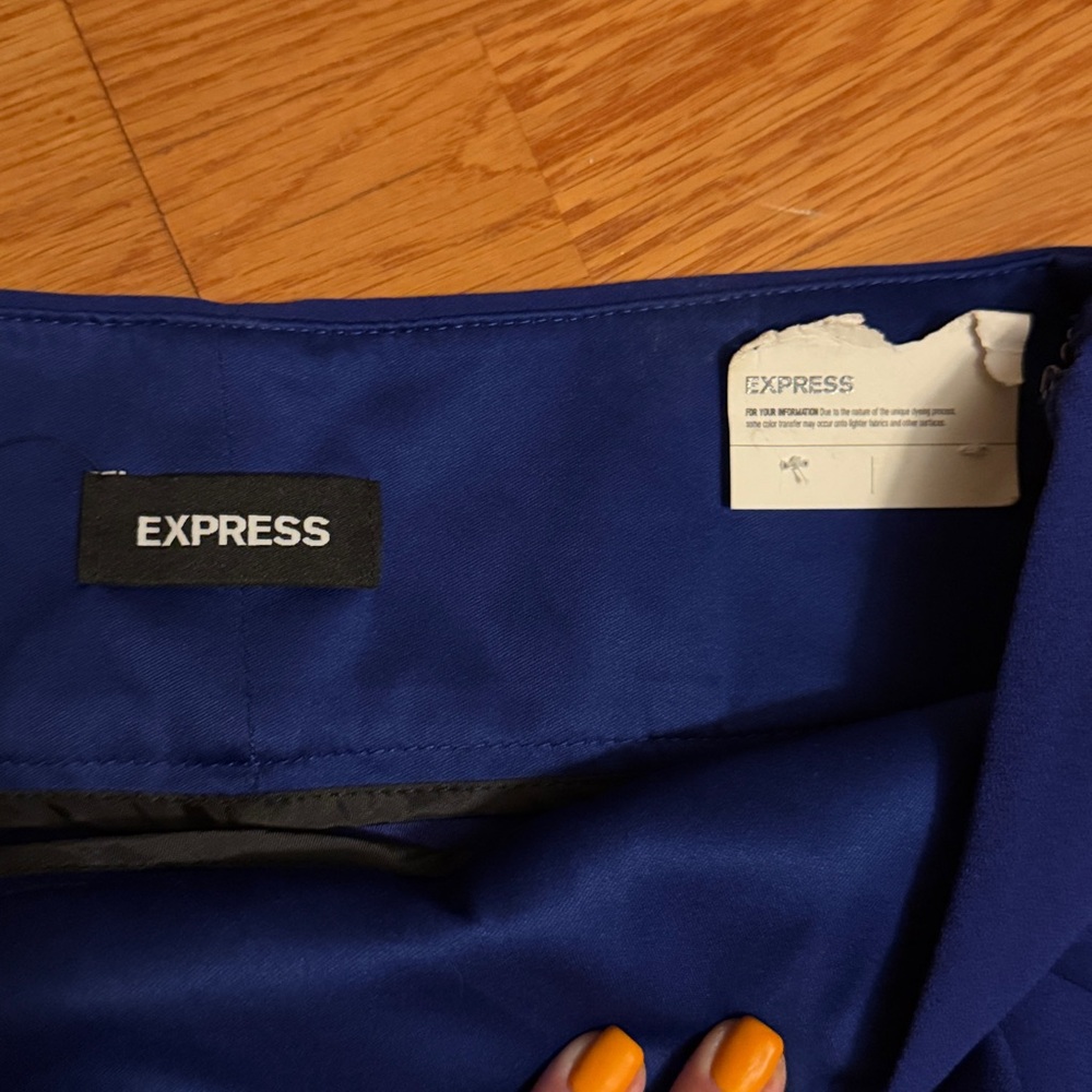 Express pants - Picture 4 of 7